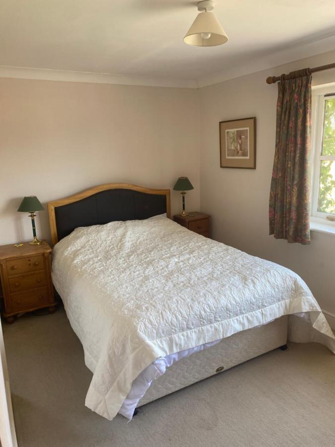 Goodwood Rooms 查尔顿 外观 照片